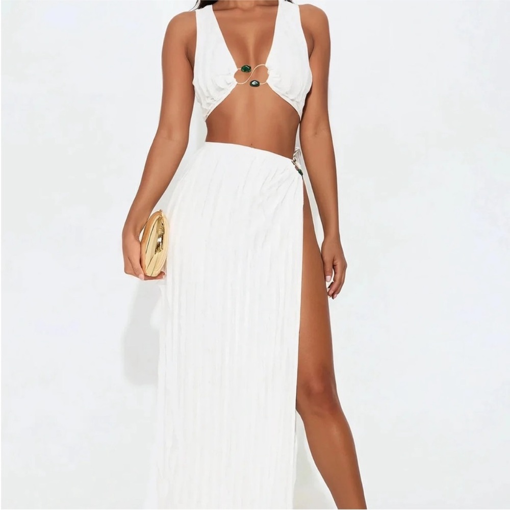 NWT  White Skirt Set | XS | Two-Piece Halter & Slit Skirt